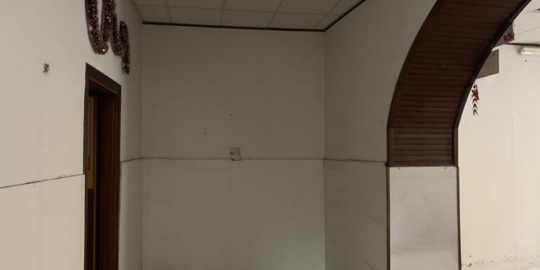 locale-con-corte-supino-fr-lepinia-immobiliare-4