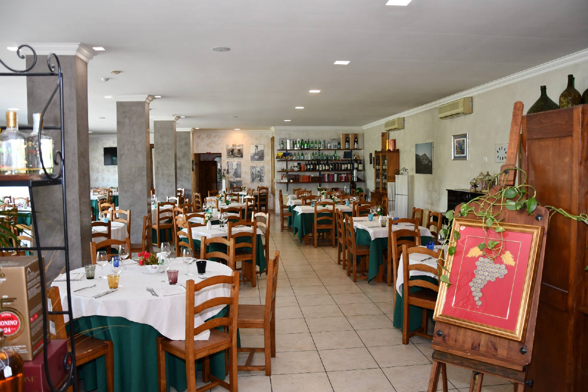 Patrica restaurant business for sale