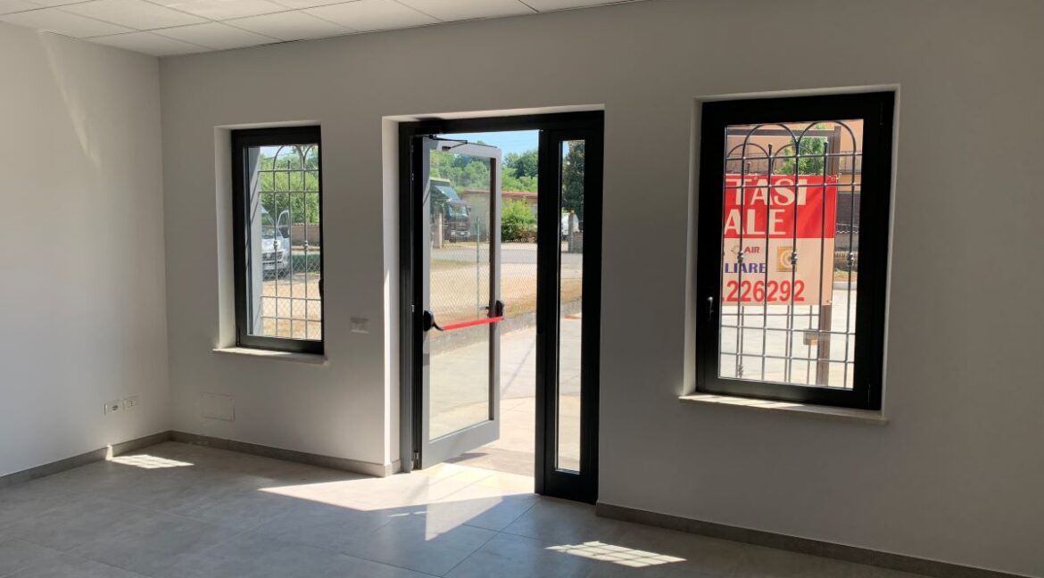 locazione-locale-commerciale-80-mq-supino-frosinone-4-strade-morolense-lepinia-immobiliare (1)