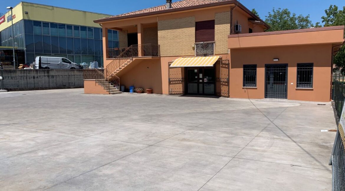locazione-locale-commerciale-80-mq-supino-frosinone-4-strade-morolense-lepinia-immobiliare (14)