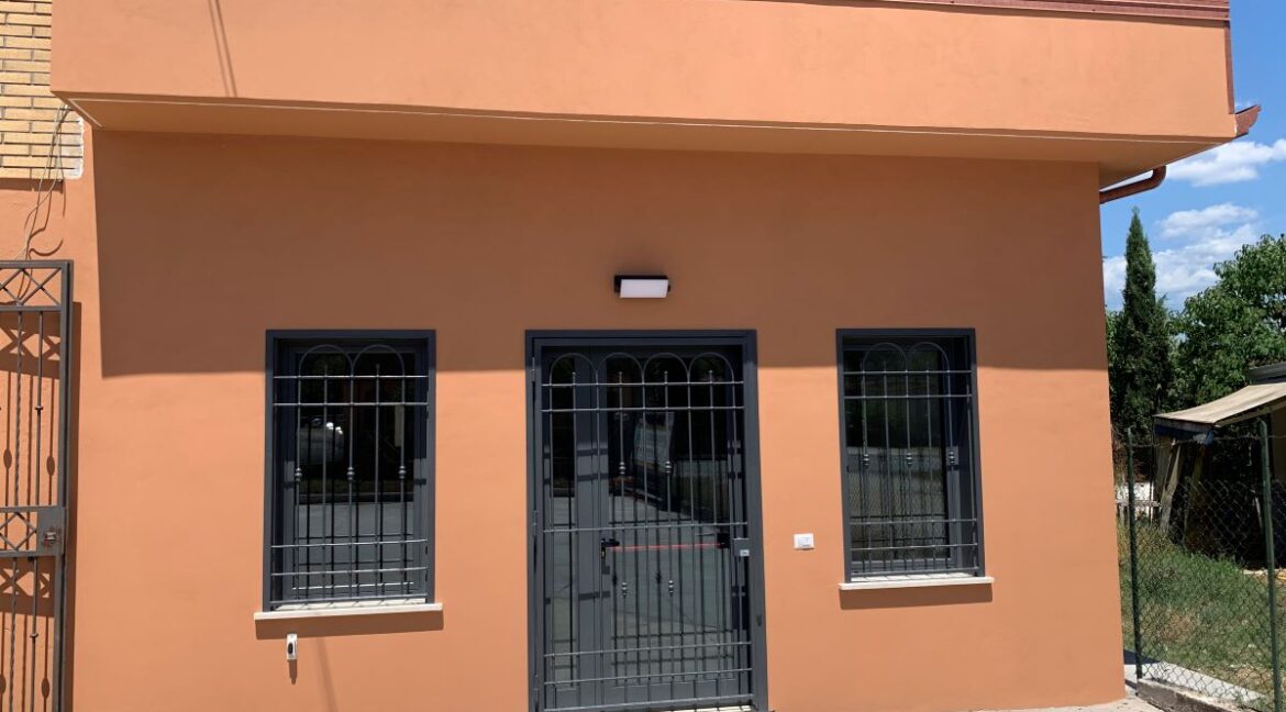 locazione-locale-commerciale-80-mq-supino-frosinone-4-strade-morolense-lepinia-immobiliare (16)