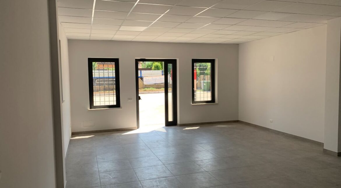 locazione-locale-commerciale-80-mq-supino-frosinone-4-strade-morolense-lepinia-immobiliare (28)