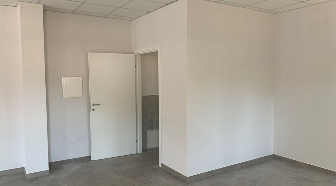 locazione-locale-commerciale-80-mq-supino-frosinone-4-strade-morolense-lepinia-immobiliare (9)
