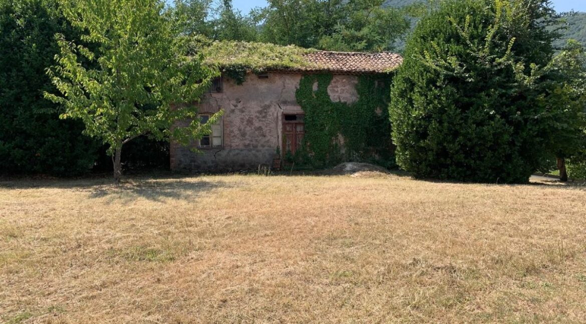 vendesi-vecchio-casale-via-farneto-supino-frosinone-lepinia-immobiliare (11)